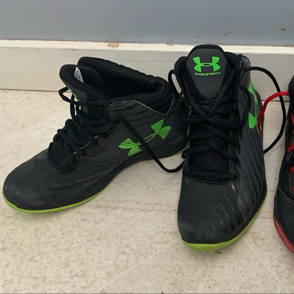 Boys Under Armour 6Y shoes - Picture 1 of 2